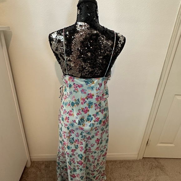 ZARA SIDE RUCHING PRINTED DRESS - Picture 2 of 3